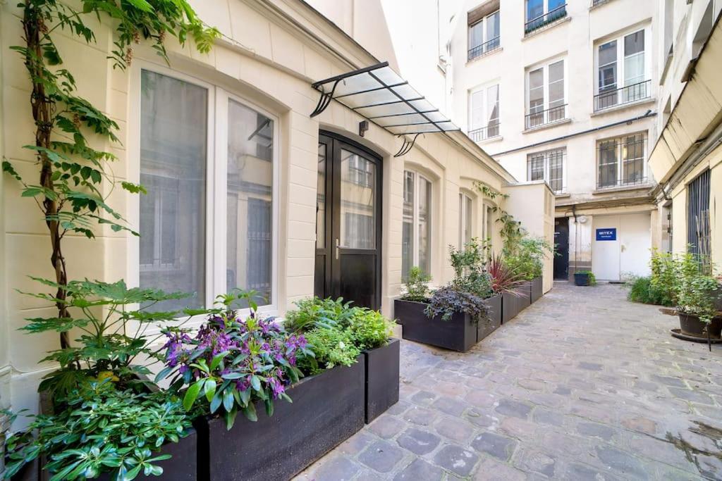 Superbe Maisonnette Neuve Au Coeur De Paris Luaran gambar