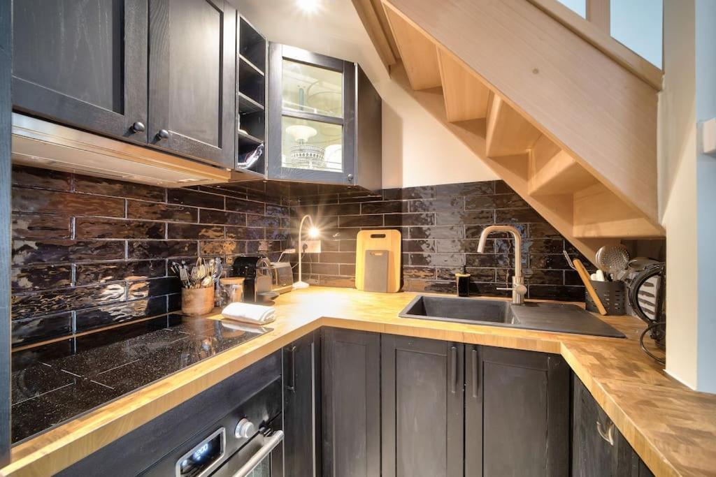 Superbe Maisonnette Neuve Au Coeur De Paris Luaran gambar