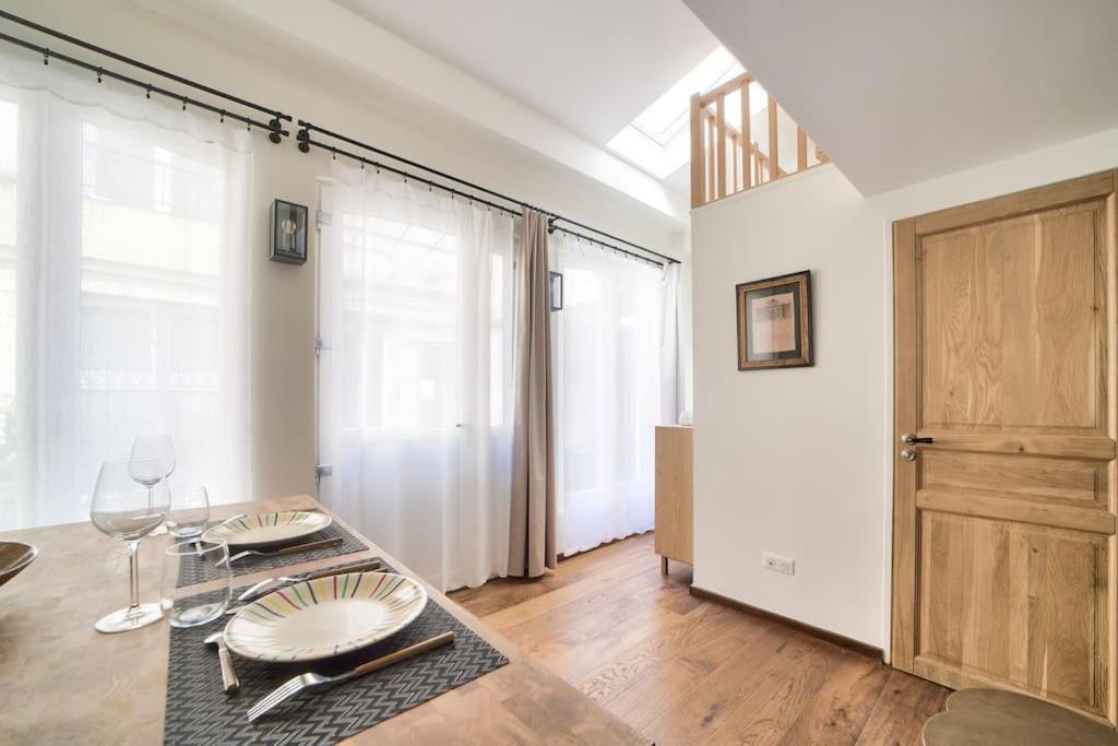 Superbe Maisonnette Neuve Au Coeur De Paris Luaran gambar