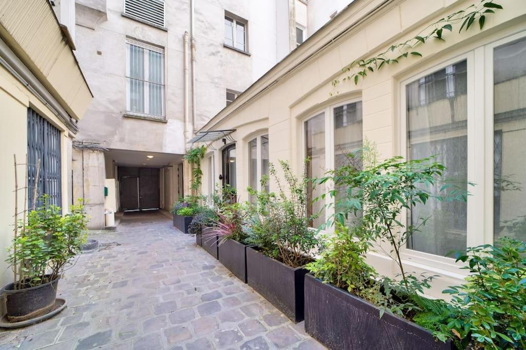 Superbe Maisonnette Neuve Au Coeur De Paris Luaran gambar